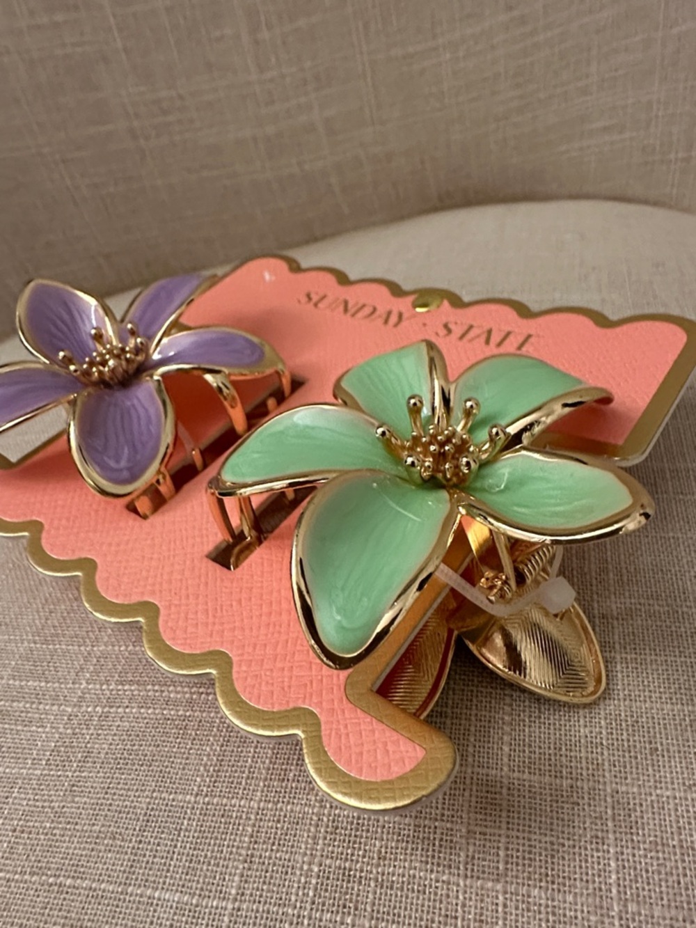 Sunday State Enameled Floral Hair Clips in Gold Set of 2 - Picture 2 of 6